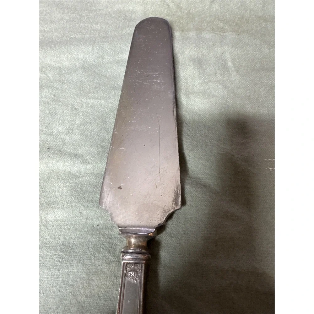 Associated Silver Co Lady Francis Cake Pie Server 10